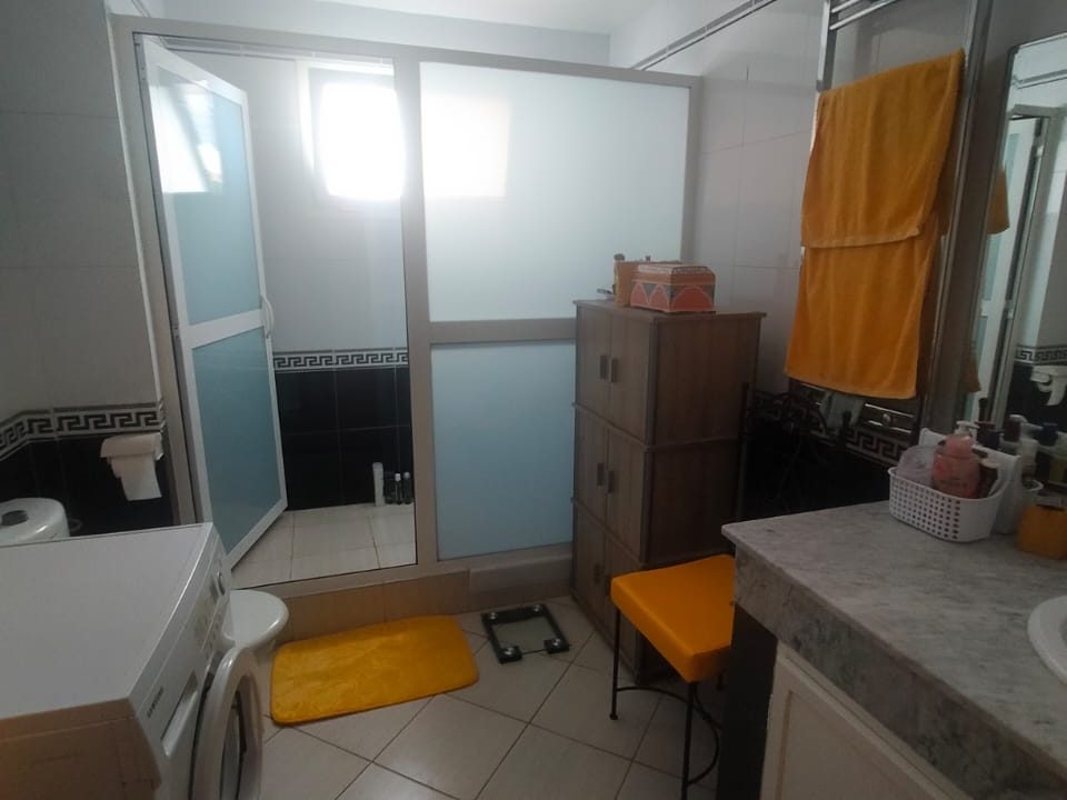 683c40b2-e3a2-4ed7-ae81-d79f38d1bd5b