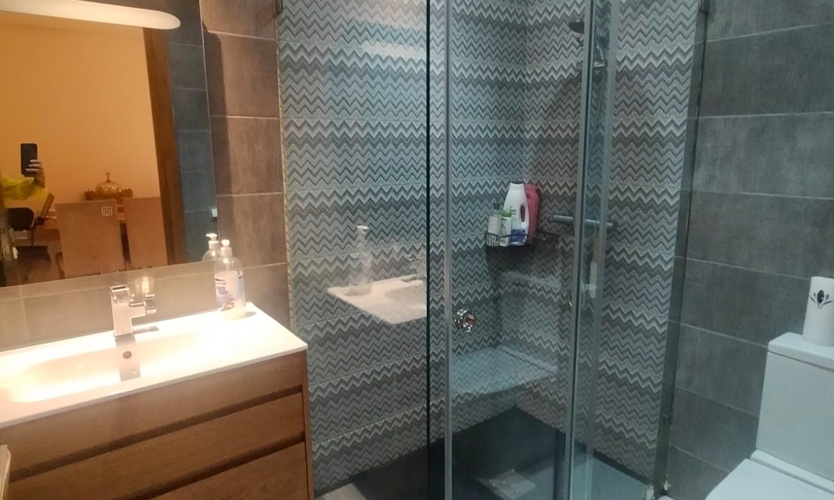 abd5915c-11da-4830-80cd-355ca1f11250