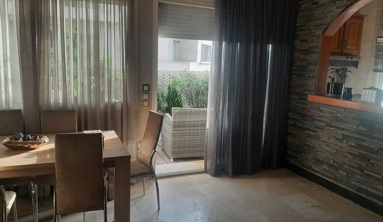 e810d6a4-5a5e-45ec-8f6a-868837e3b4cb